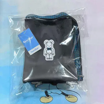 파밀리아 숄더백 BE@RBRICK x familiar