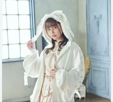 LIZLISA 리즈리사 토끼 귀 레이스업 슬리브 후드티