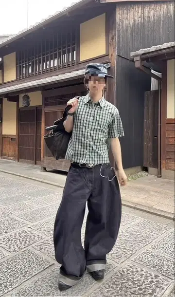엔도 모리 착용 eddie bauer 체크 셔츠