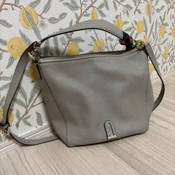 FURLA 그레이 숄더백 스카프 포함
