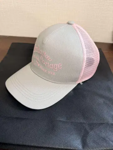 Manhattan Portage 메쉬 캡 그레이/핑크