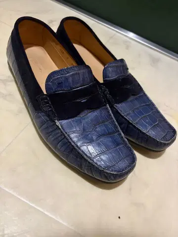 사이즈 8.5 로퍼 악어 엠보싱 santoni 산토니