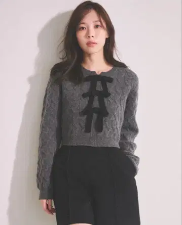 [ CELFORD ] 리본 모티브 케이블 니트 풀오버