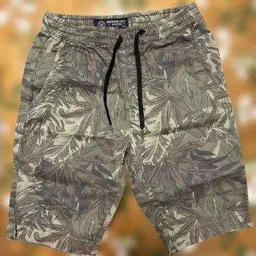 American Eagle 카모플라쥬 숏팬츠