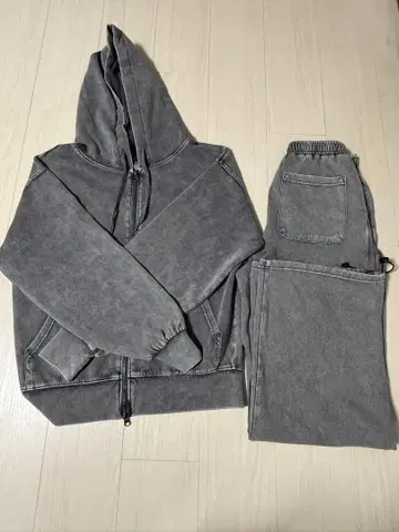 데님풍 후디와 팬츠 셋업