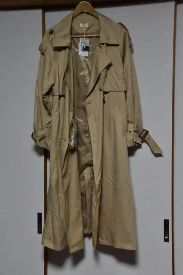 베이지 트렌치코트 더블 브레스트 Ungrid