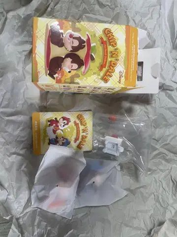팝마트 칩과 데일 피규어