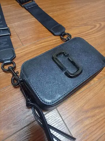 MARC JACOBS 블랙 숄더백 카메라백