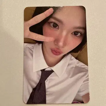 hearts2hearts MD 스타일 가이드북 트레이딩 카드 지우