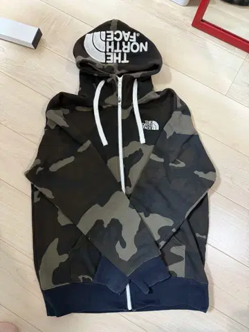 THE NORTH FACE 카모플라쥬 후드티