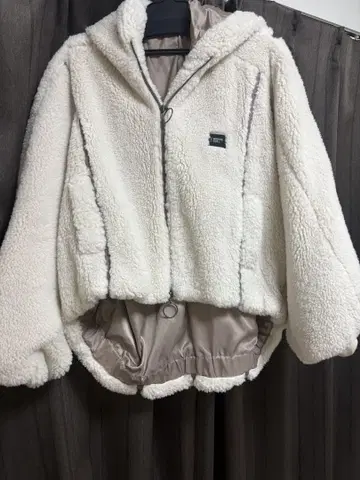 ayane 라이트 보아 숏 블루종