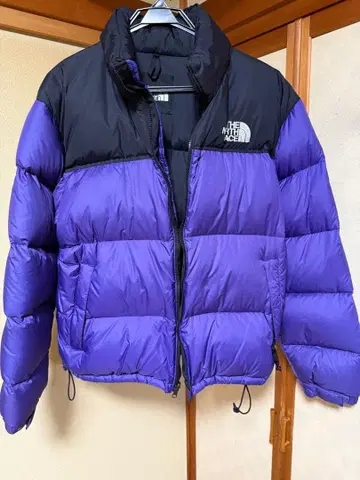THE NORTH FACE 다운 자켓 보라색/블랙