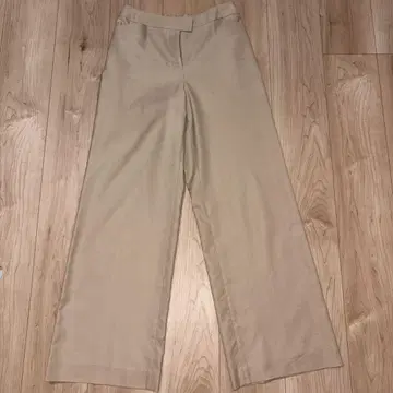 새상품급 피노레 size 36 베이지 팬츠