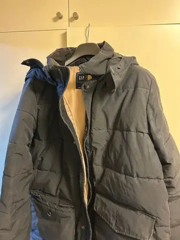 GAP 블랙 다운 자켓 L 사이즈