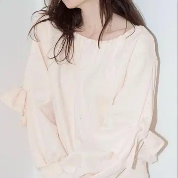 Muguet Bijou Ribbon Sweat IVORY 맨투맨