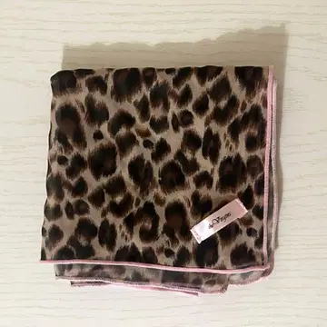 thevirgins leopard scarf
