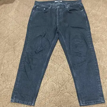 ZARA 슬림핏 크롭 청바지 EUR 46 블랙