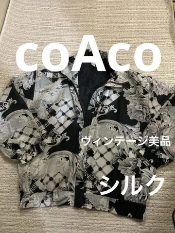 coAco 실크 꽃무늬 자켓. 촉감이 뛰어납니다.