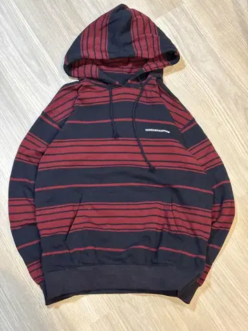 WKNDRS 네이비/레드 스트라이프 후드티 S