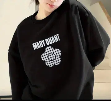 새상품 MARY QUANT 맨투맨 상의