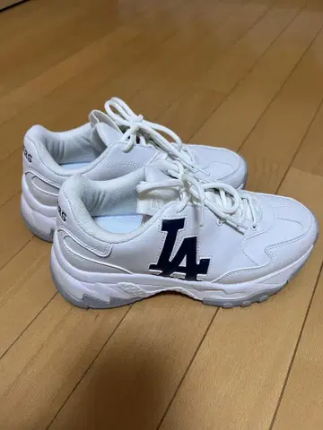 MLB LA 스니커즈