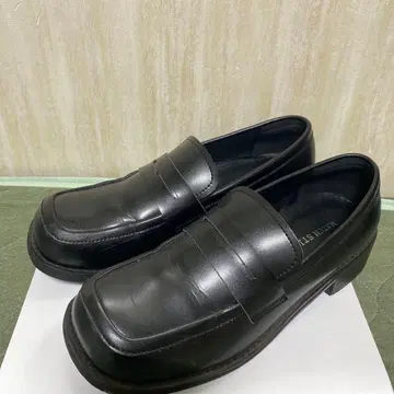 와이드 스퀘어 로퍼 27.0