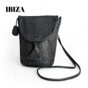 IBIZA 이비자 천연 가죽 버킷백 태슬 장식 블랙 숄더백
