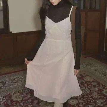 쉬폰 스위칭 미디 드레스