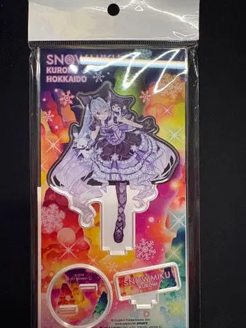 유키 미쿠 x 쿠로미 콜라보 아크릴 스탠드 블랙 드레스