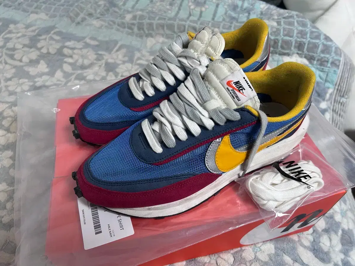 [265] Nike x Sacai Waffle Red Blue
