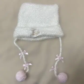 폼폼 포함 화이트 모자 58cm