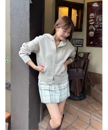 Smooth Knit Hoodie herlipto 베이지