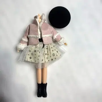 리카짱 무스탕 믹스 의류 세트 (바디는 포함되지 않습니다.)