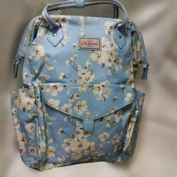 캐스키드슨 옅은 블루 벚꽃 백팩