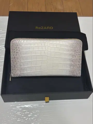 ReZARD 크로커다일 히말라야 화이트 장지갑