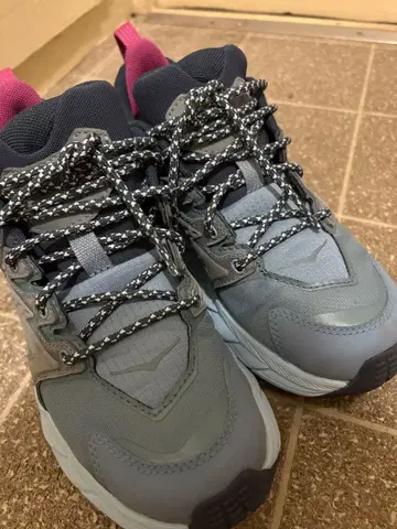 새상품급 HOKA ANACAPA LOW GTX 23cm