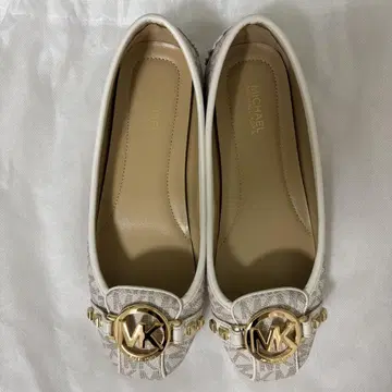Michael Kors 플랫슈즈 화이트/베이지