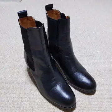 새상품급 ing 잉그 블랙 컬러 사이드 고어 부츠 23cm