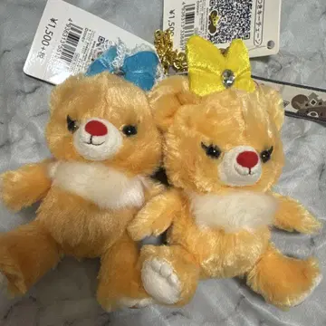 UniBEARsity 애프리콧 배지 부착 키체인 클라리스