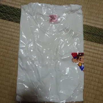 화이트 캐릭터 T셔츠