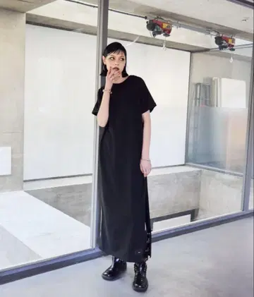 로고 네임 T셔츠 원피스