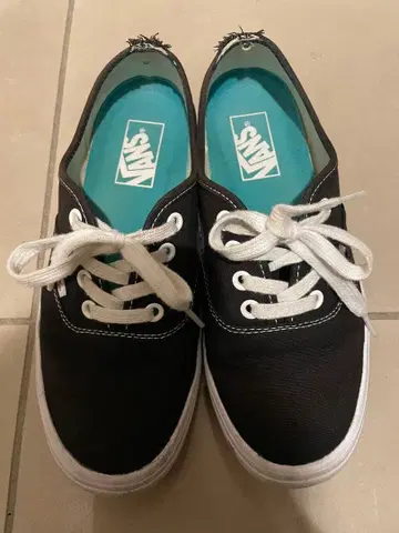 VANS 24cm 블랙 스니커즈