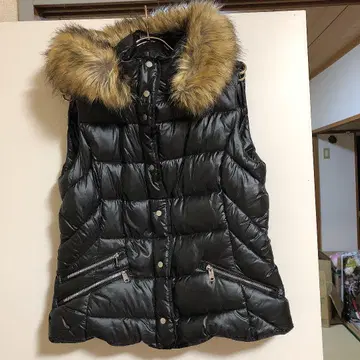 ZARA 블랙 다운 베스트 L 사이즈 새상품