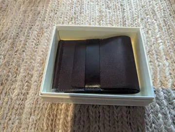 가격 인하 미사용 RELAXFIT 다크 브라운 이단 접이식 머니클립 지갑