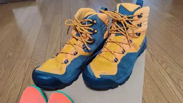 등산화 MAMMUT SAPUEN HIGH GTX 27.0cm