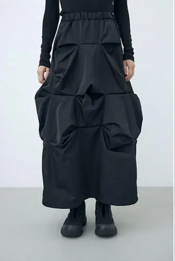 nagonstans 입체 롱 스커트 블랙