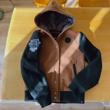 Hurley 후드 부착 캐주얼 자켓