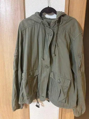 AMERICAN EAGLE 자켓