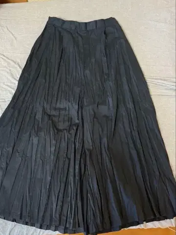 미즈이로 인드 블랙 플리츠 와이드 팬츠 허리밴딩