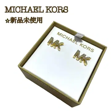 [새상품] 마이클코어스 귀걸이 골드 크리스탈 파베 MK 로고